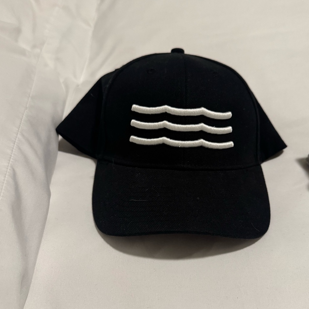 Sol Angeles Waves Hat